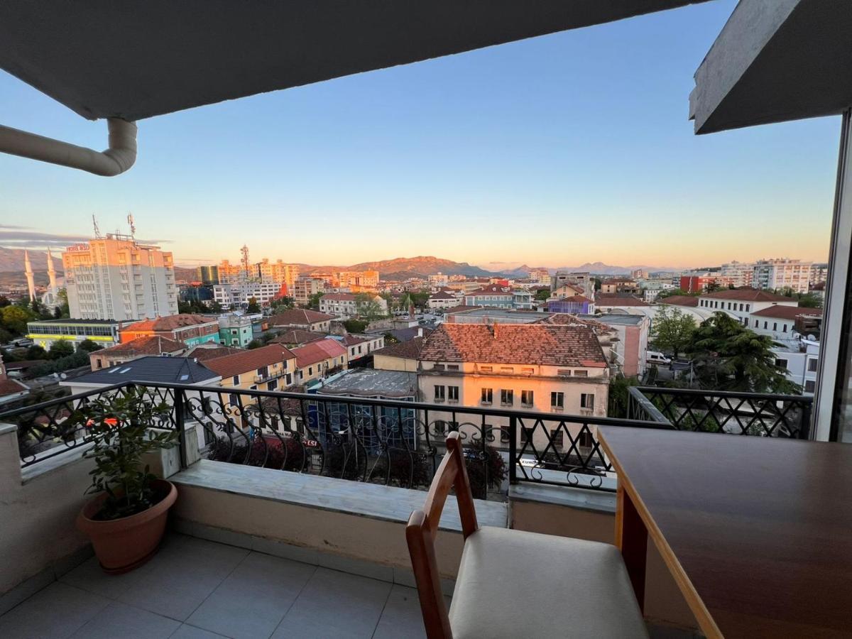 Shkodra Duplex Apartment エクステリア 写真