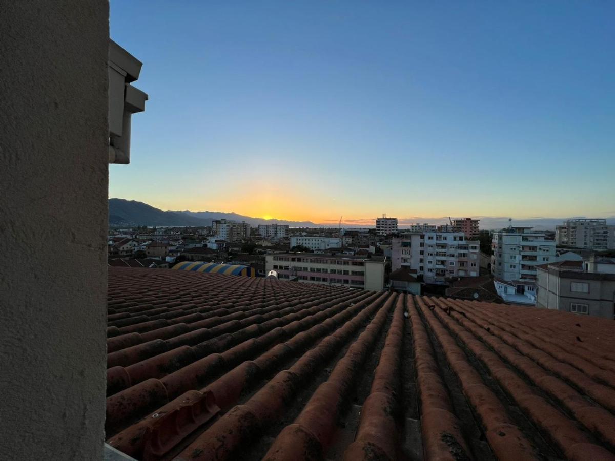Shkodra Duplex Apartment エクステリア 写真